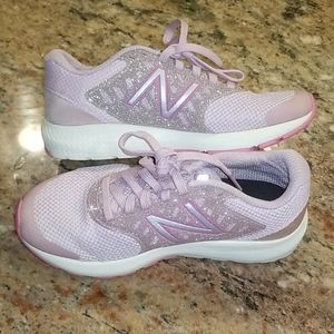 Like new! girls sparkle new balance!